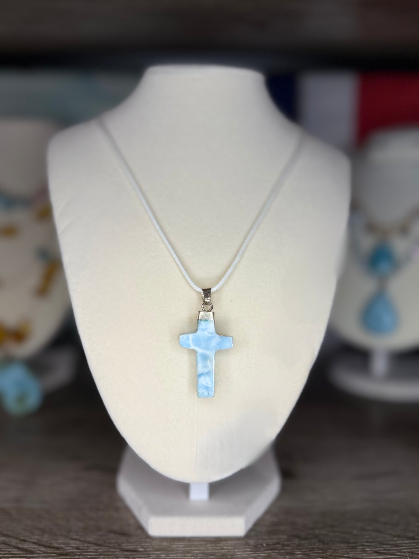 Cruz de larimar