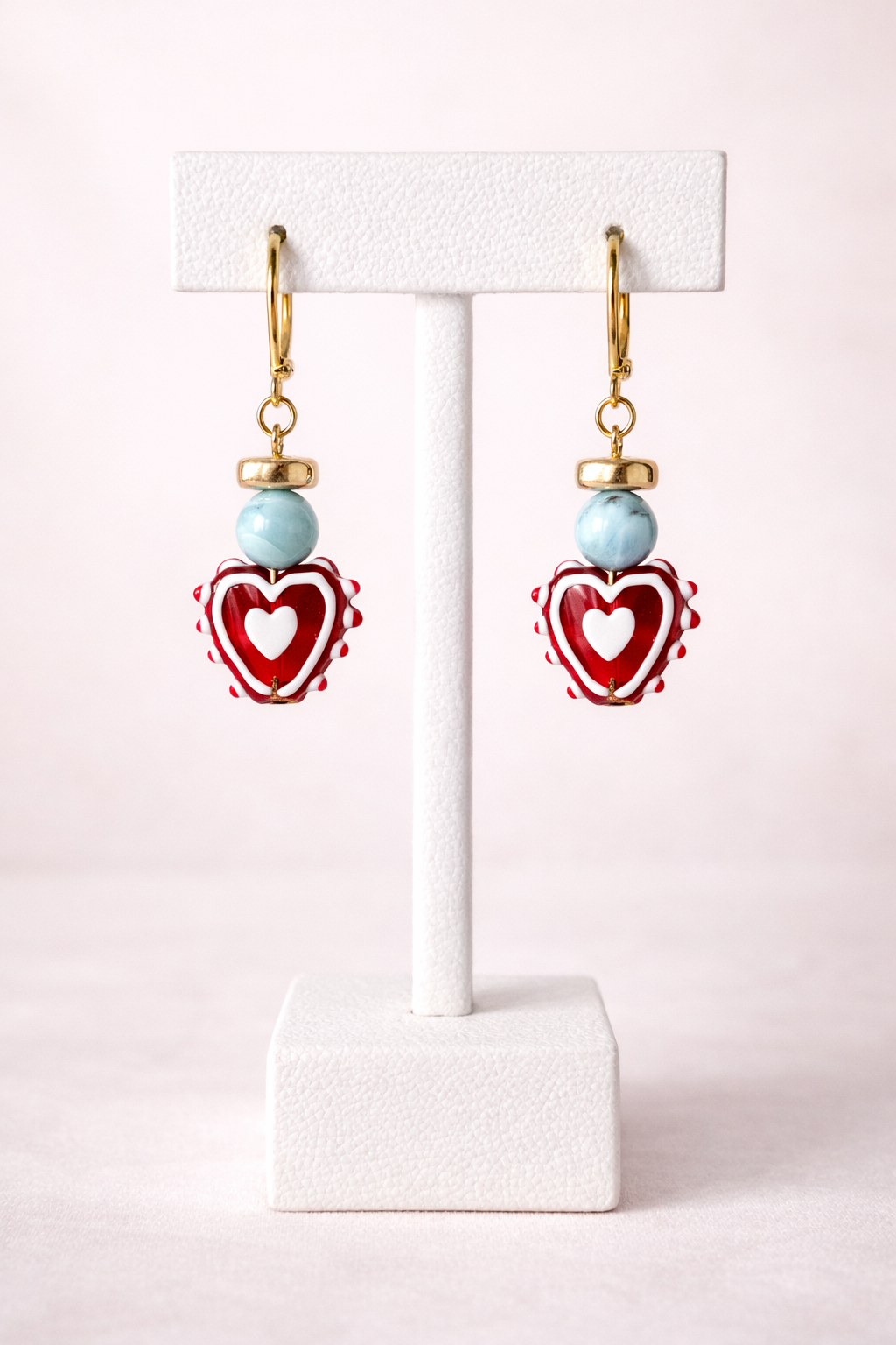 Dangle love earring by Eterno