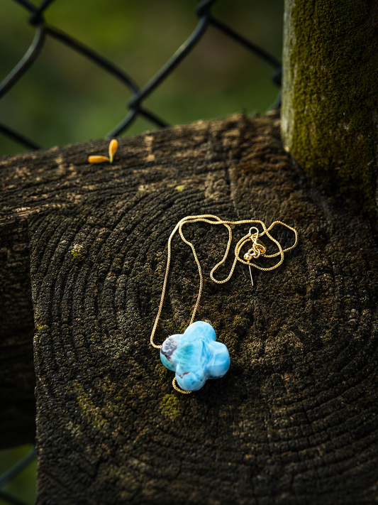Larimar trevol flower