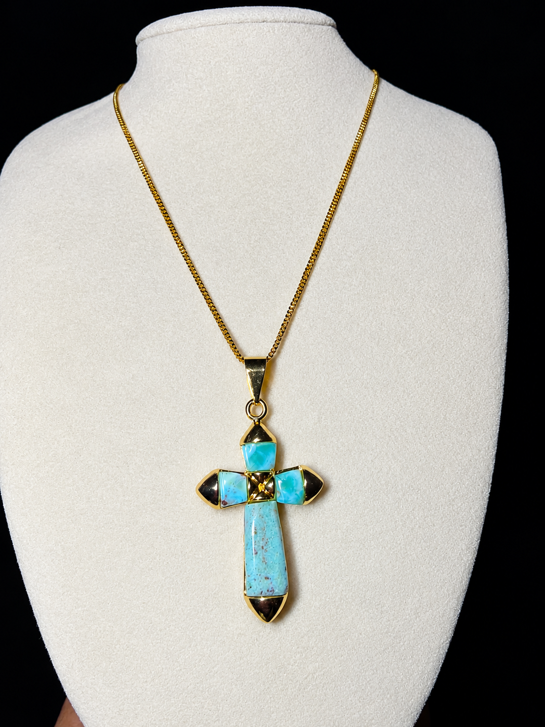 Cadena con cruz larimar y ambar