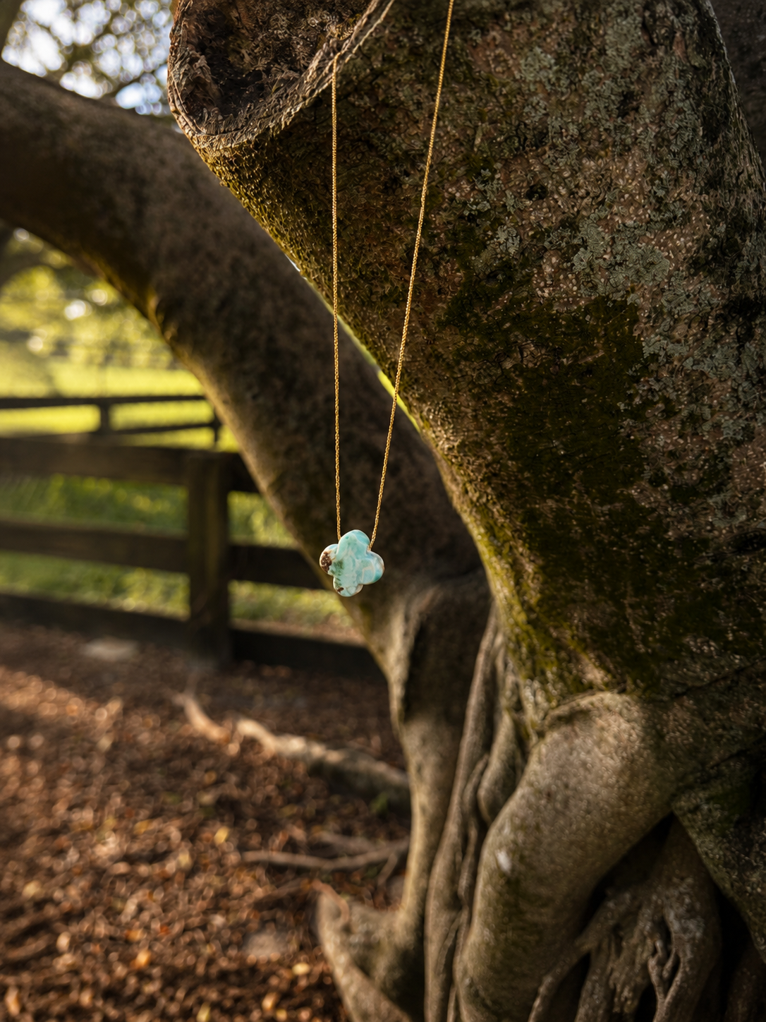 Larimar trevol flower