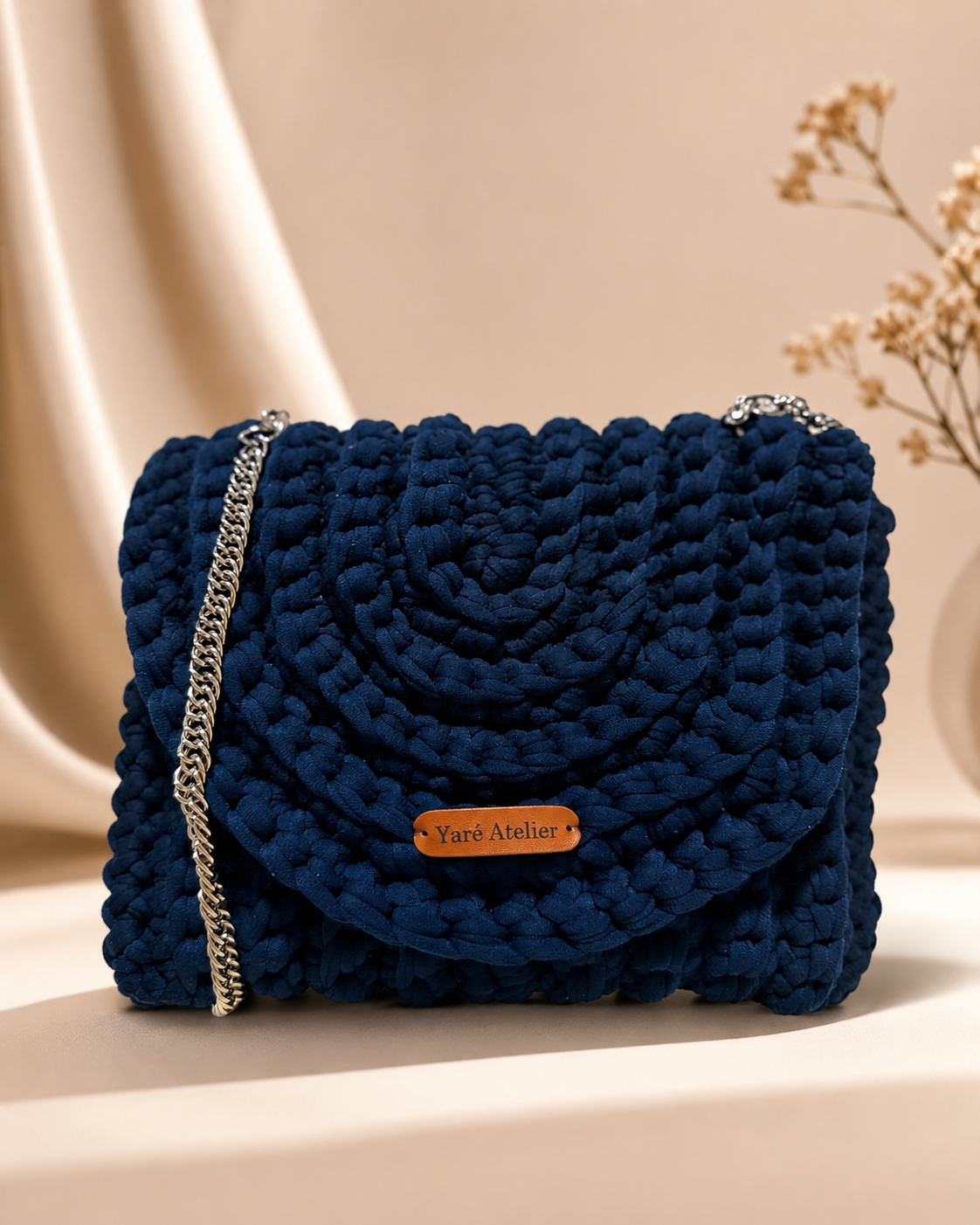 Yessica clutch