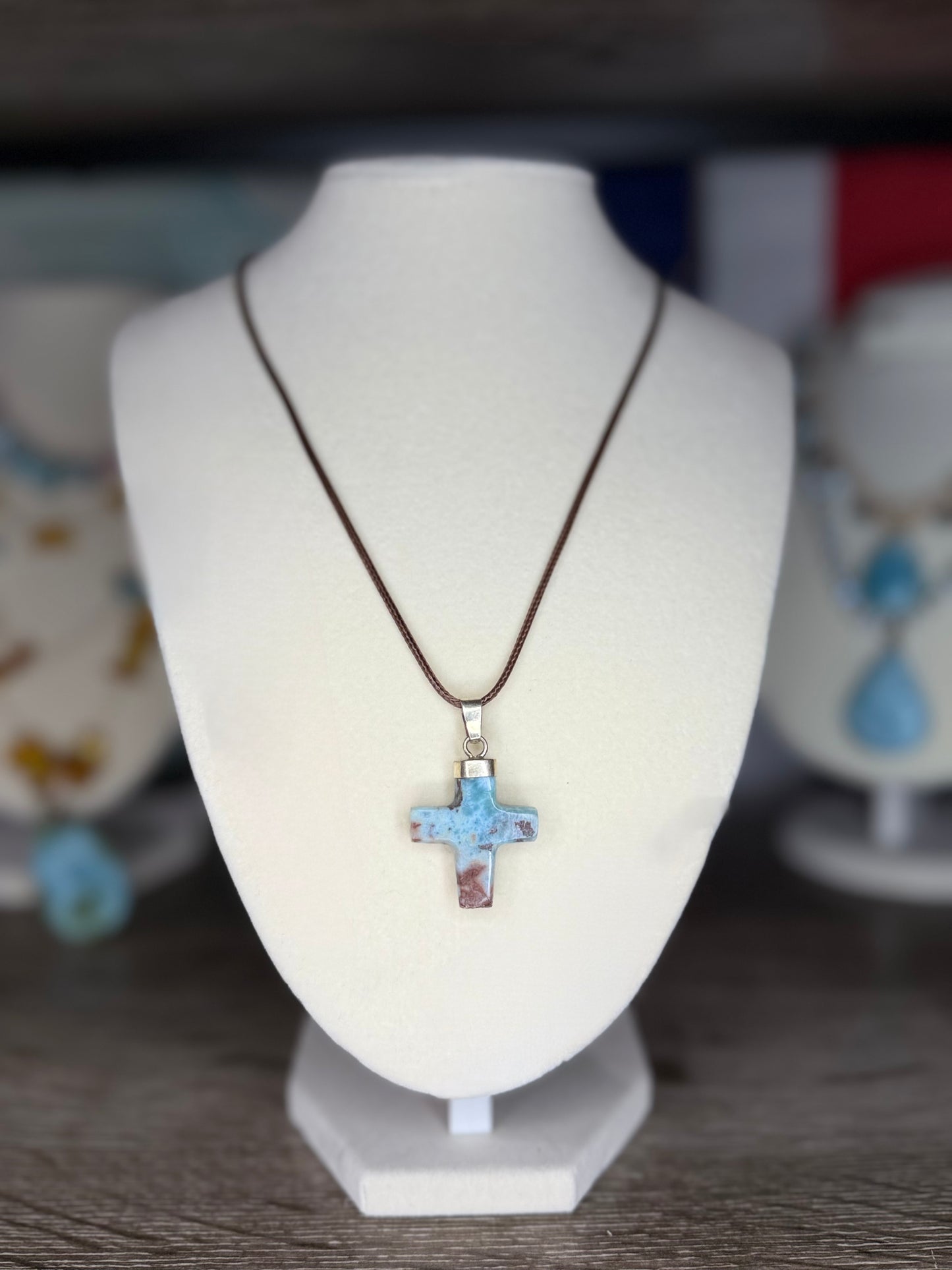 Cruz de larimar